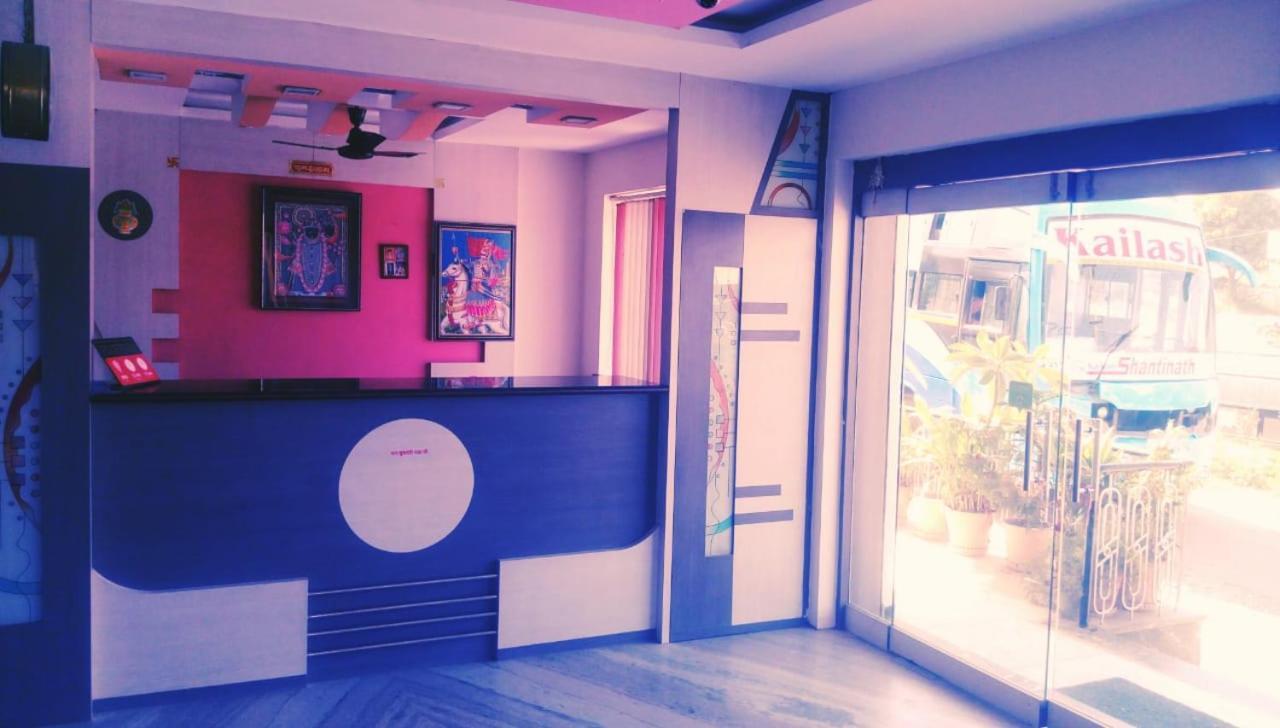 Hotel Rajkamal International Udaipur Exterior photo